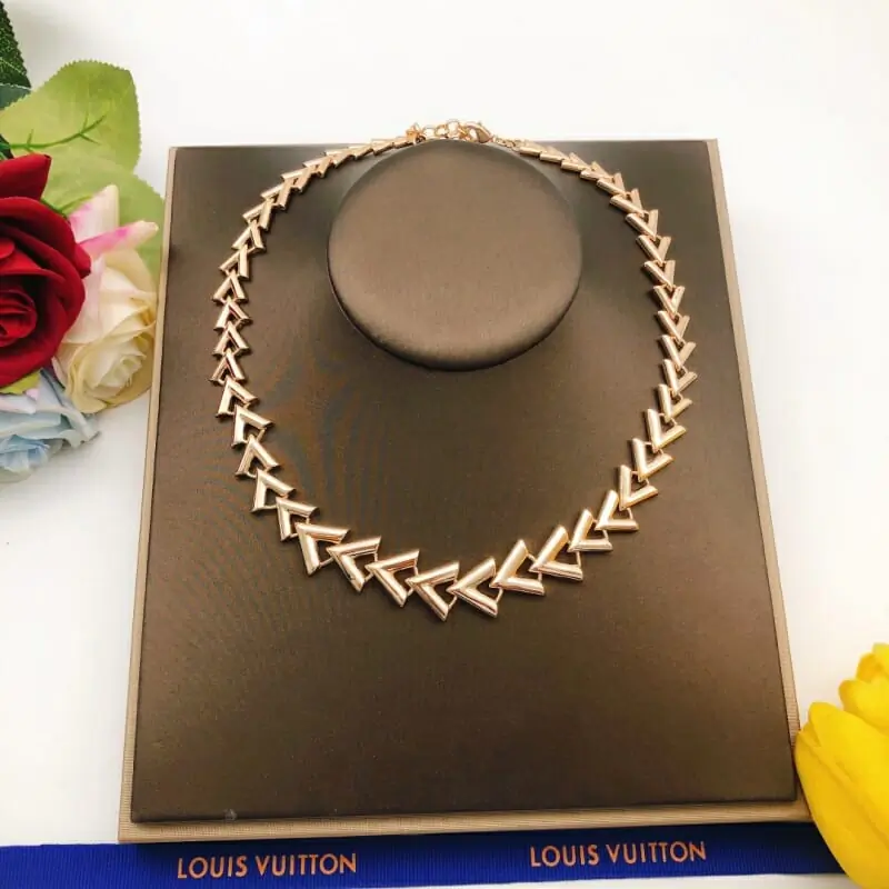 louis vuitton collier s_123a2631